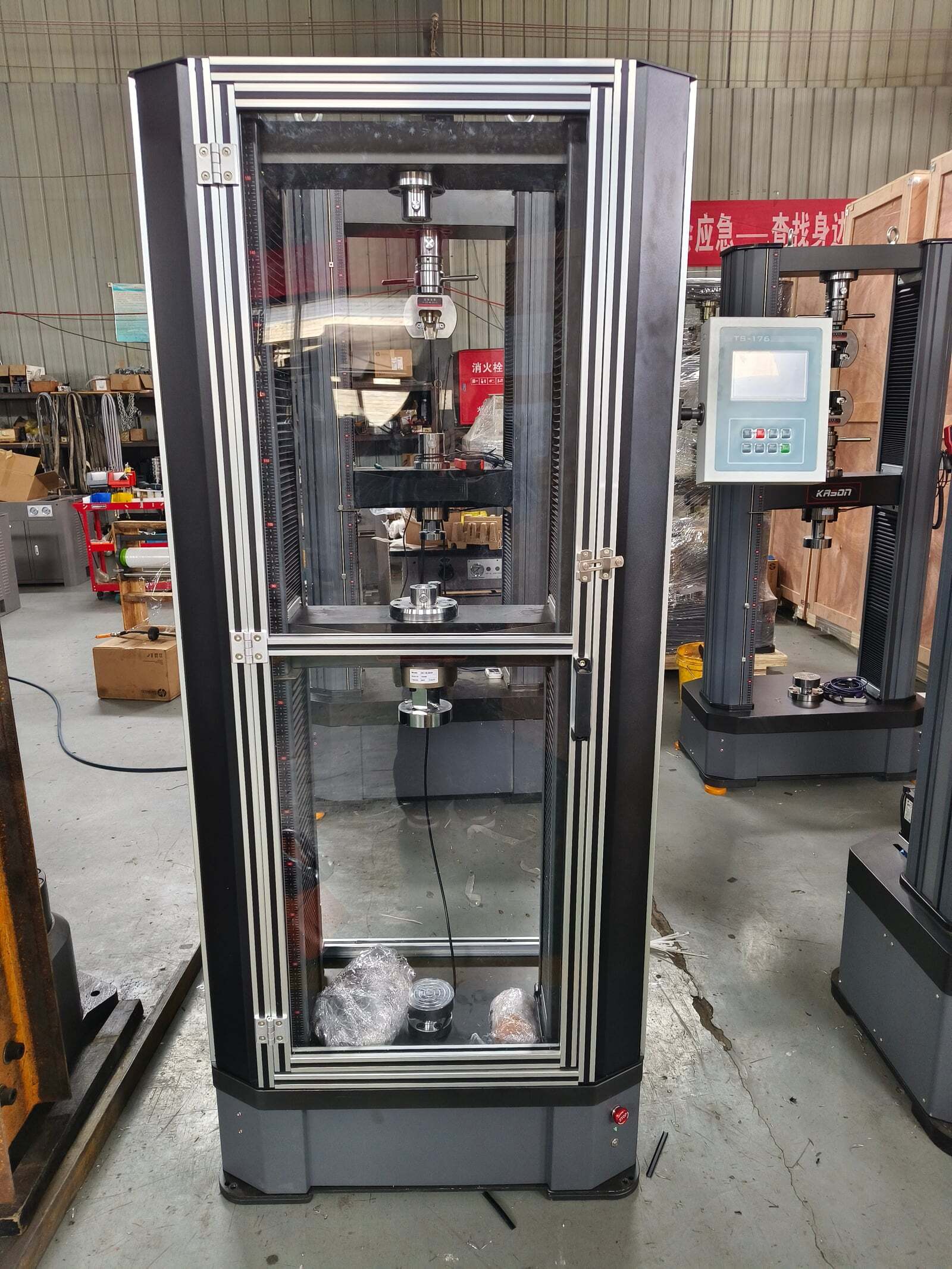 প্রতিরক্ষামূলক ঢাল সহ 50KN ডিজিটাল ডিসপ্লে ইলেকট্রনিক ইউনিভার্সাল টেস্টিং মেশিন: উপাদান পরীক্ষায় নির্ভুলতা এবং নিরাপত্তা পুনরায় সংজ্ঞায়িত করা