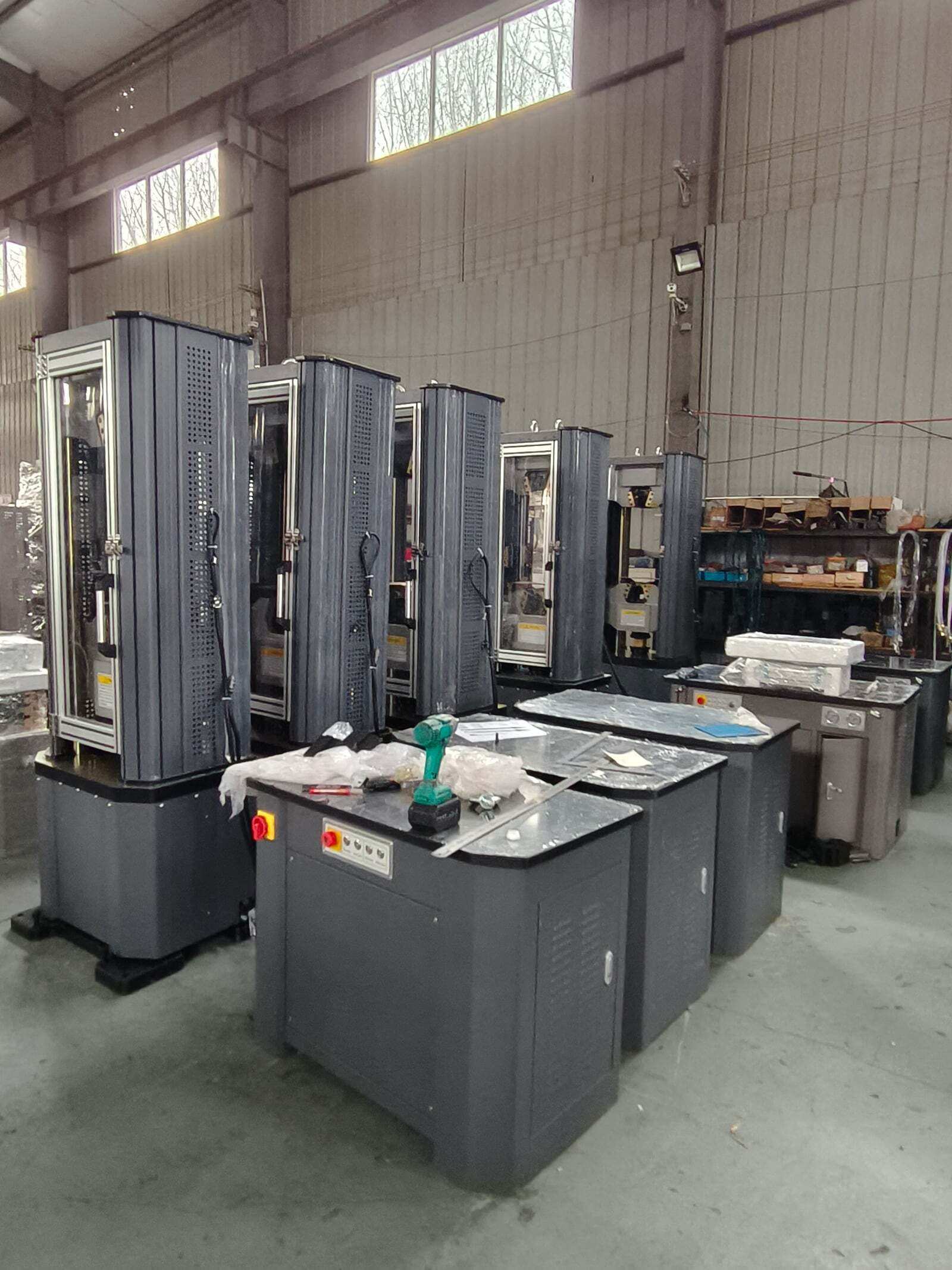 ASTM E4/ISO 7500-1/EN 10002-2 준수 유압 만능재료 시험기